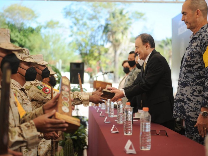 Fundamental participación del Ejército para lograr paz y seguridad: