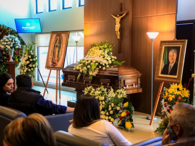 Funeral de Aguilar Padilla reúne a la clase política Sinaloense