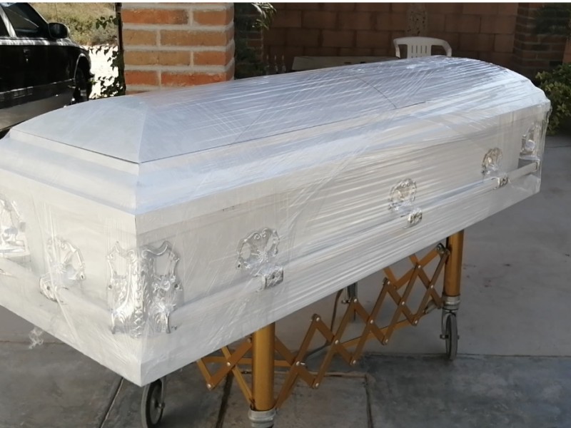 Funerarias mantienen precios, tras incremento en defunciones