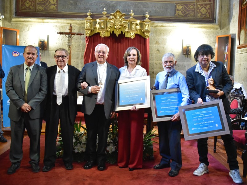 Galardonan a cinco comunicadores con el Premio Católico “José Ruiz Medrano