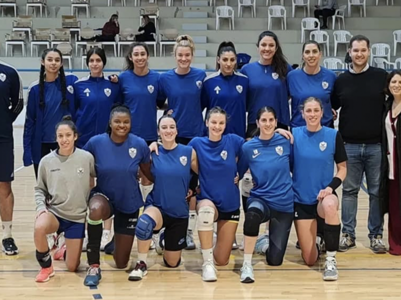 Participa joven nogalense en torneo de voleibol en Chipre