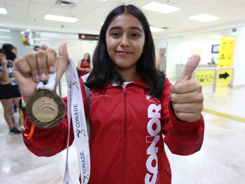 Ganan alumnos medallas en competencia nacional