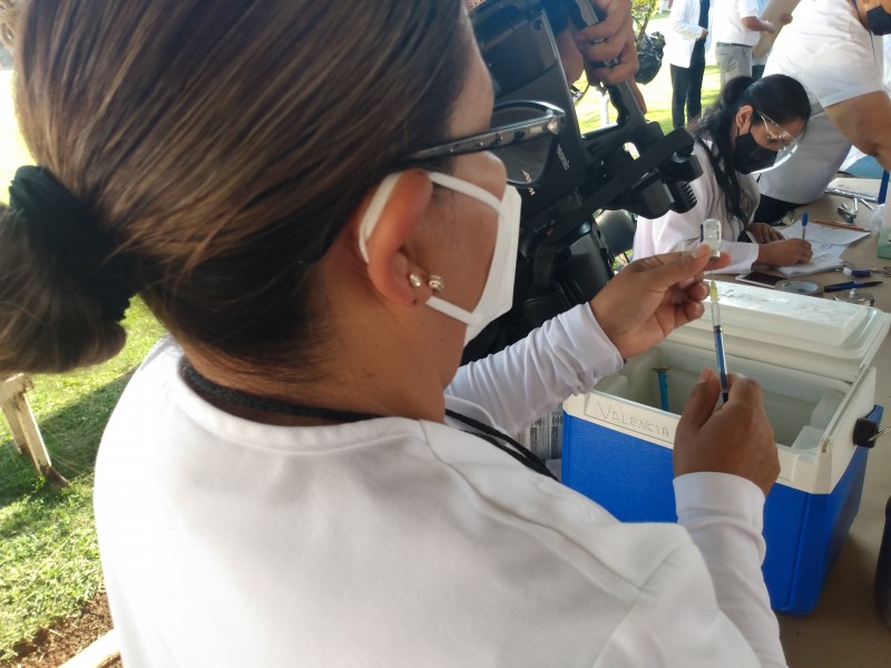 Garantizadas vacunas anti COVID para adultos mayores de Zamora