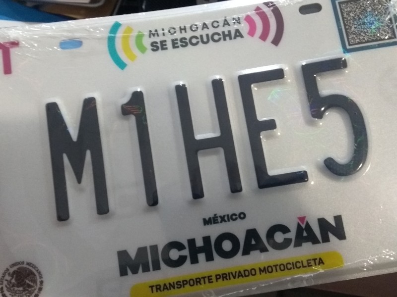 Garantizar dotación de placas para motocicletas en Zamora