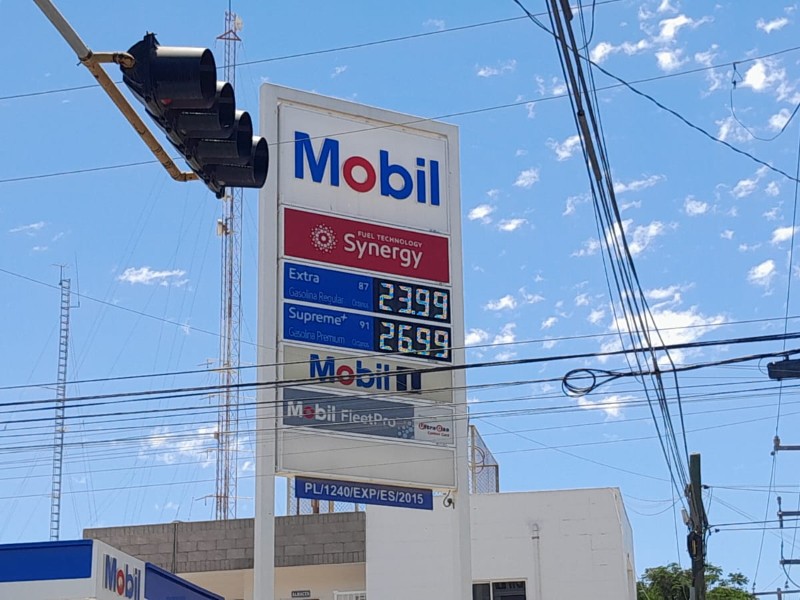 Gasolina Premium sube sin freno; consumidores resienten golpe al bolsillo