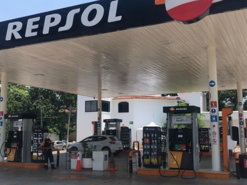 Gasolinera la Diana no da litros completos: Profeco