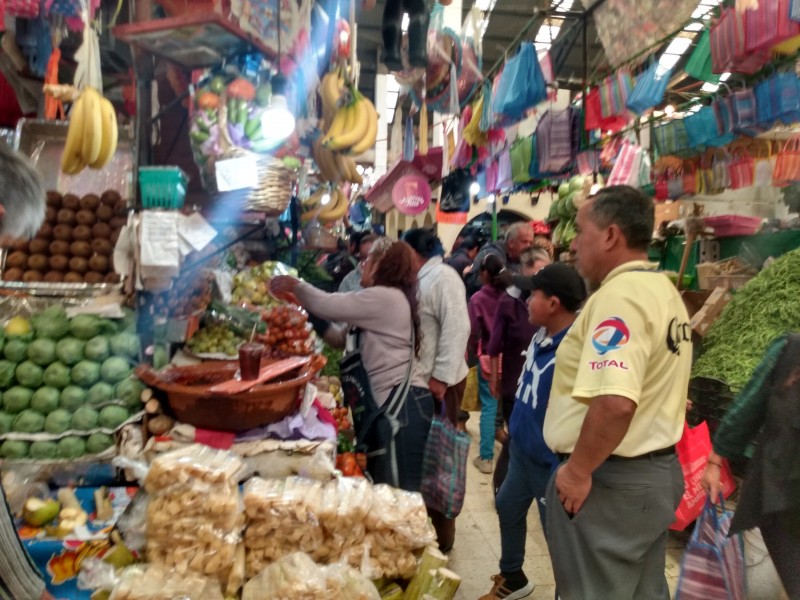 Gastan mexiquenses dos mil pesos en cena Navideña