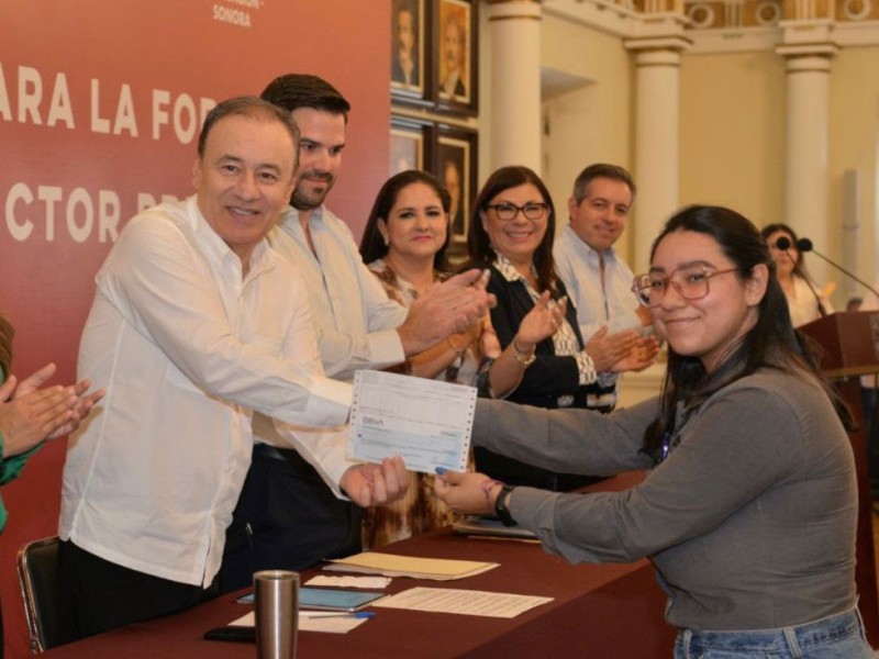 Generan oportunidades para jóvenes estudiantes de Sonora