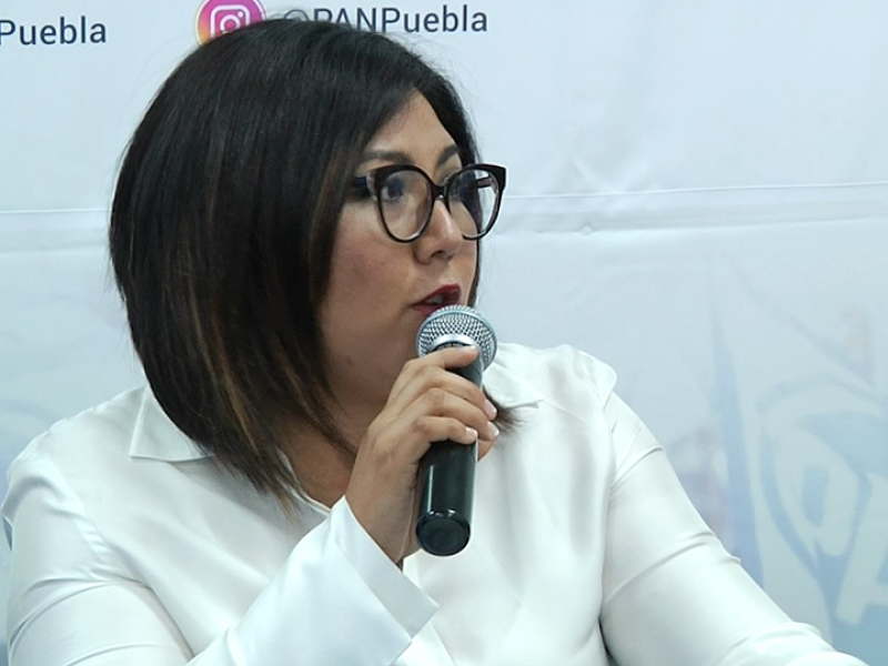 Genoveva Huerta llama ineficiente a Claudia Rivera