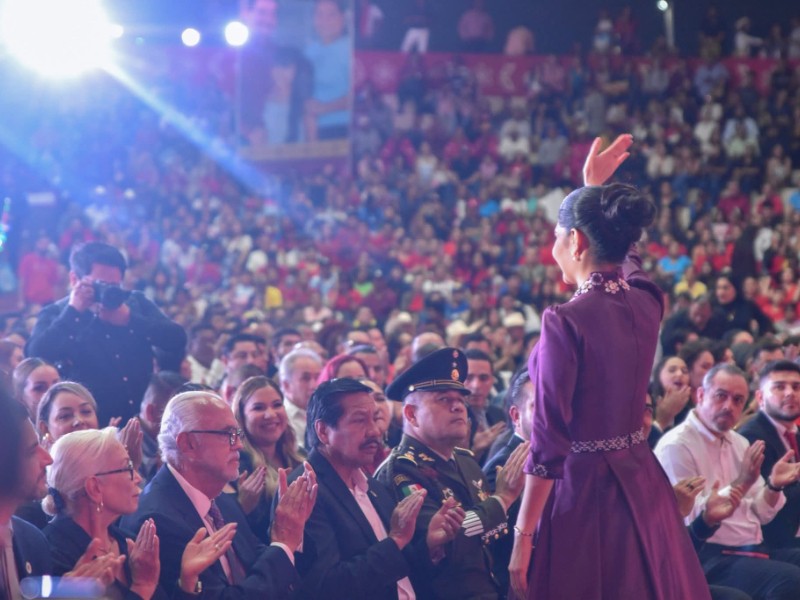 Geraldine Ponce rinde mensaje a los tepicenses