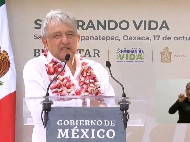 Gira de AMLO por Tapanatepec para supervisión de programas