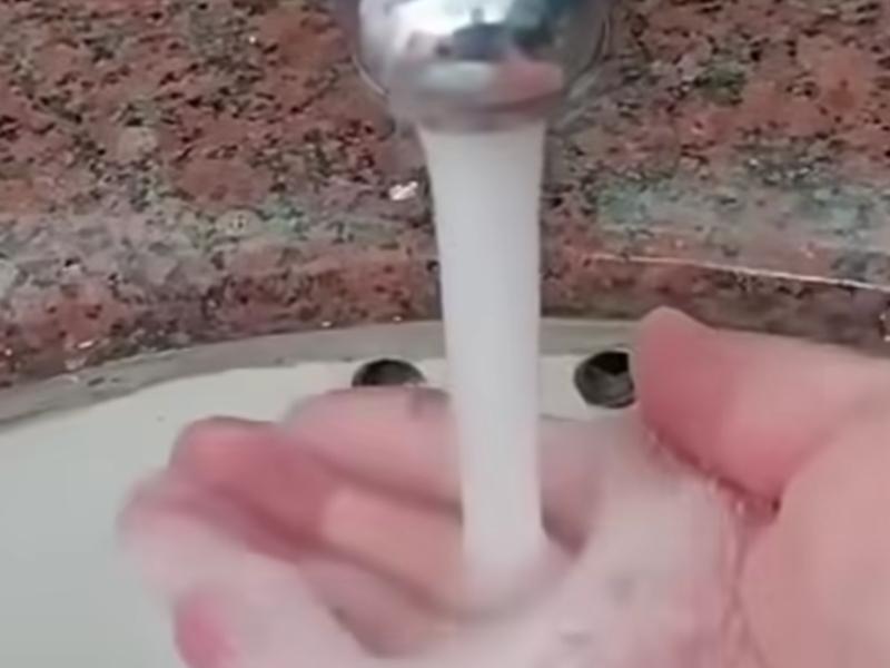 Gobernador afirma que comienzan a mejorar los reportes sobre calidad del agua