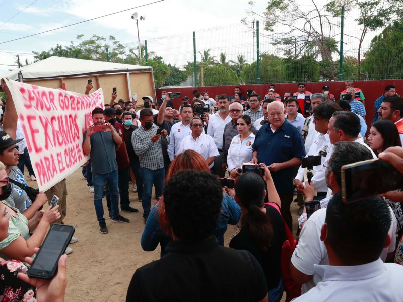 Gobernador atiende a familiares de Jesús Ledesma