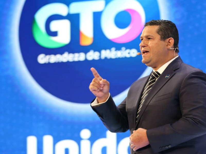 Gobernador de Guanajuato dice que “le gustan las mujeres