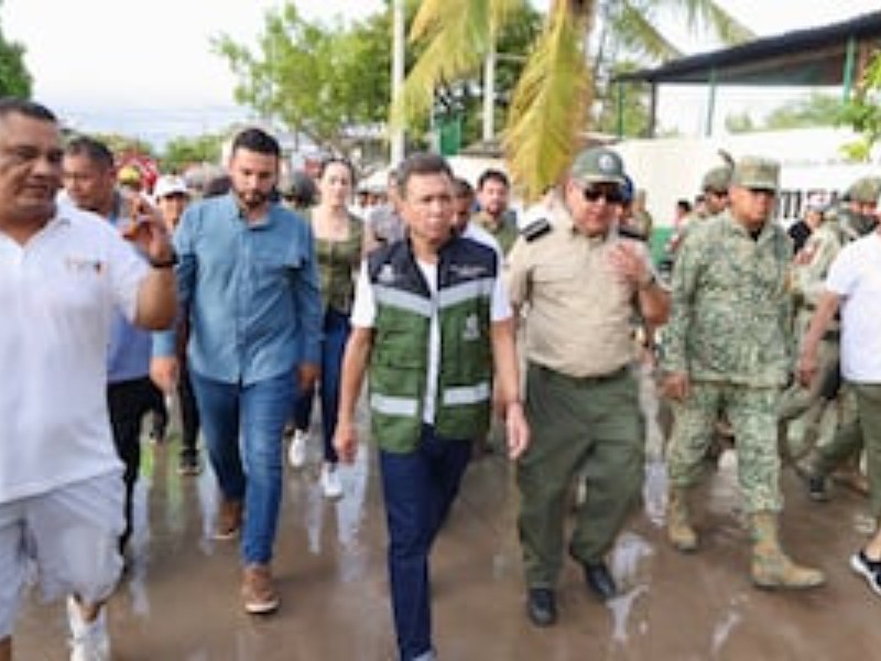 Gobernador de Jalisco supervisa trabajos en colonias afectadas de Puerto Vallarta