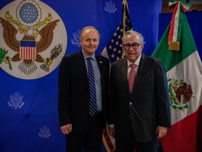 Gobernador de Sinaloa asiste a evento en el consulado de EUA