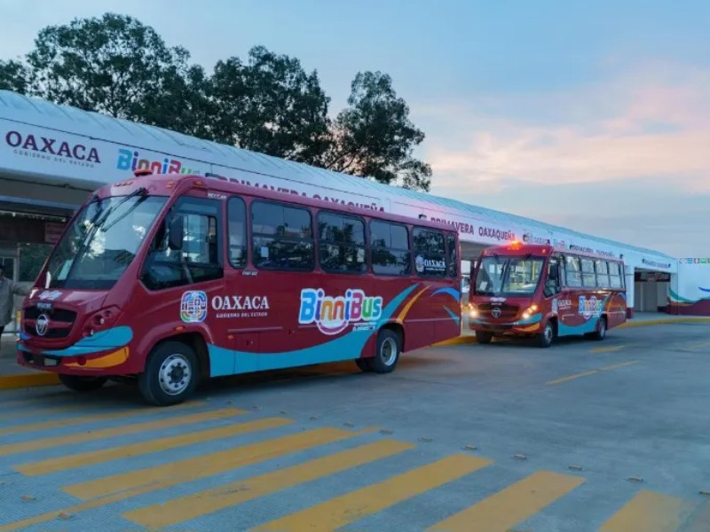 Gobernador defiende calidad de los nuevos autobuses del BinniBus de Oaxaca