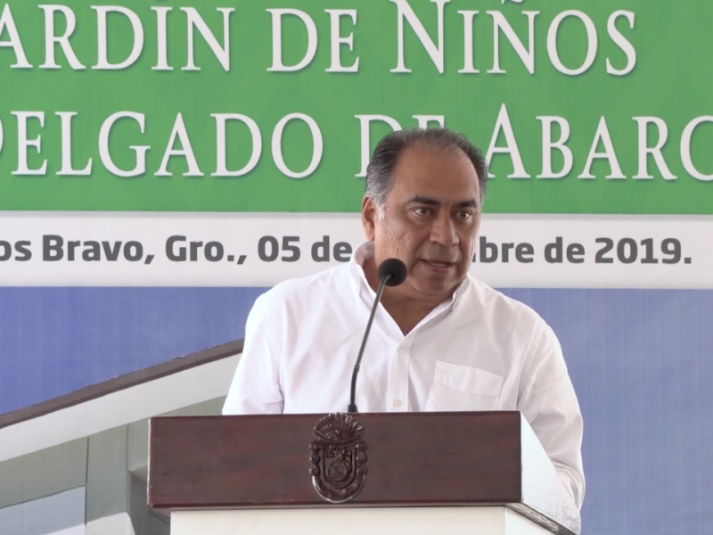 Gobernador dentro de casos de dengue en Guerrero