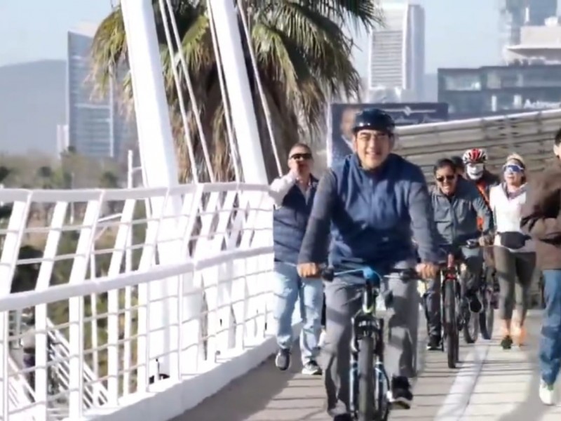 Gobernador inauguró la ciclopista de Vía Atlixcáyotl