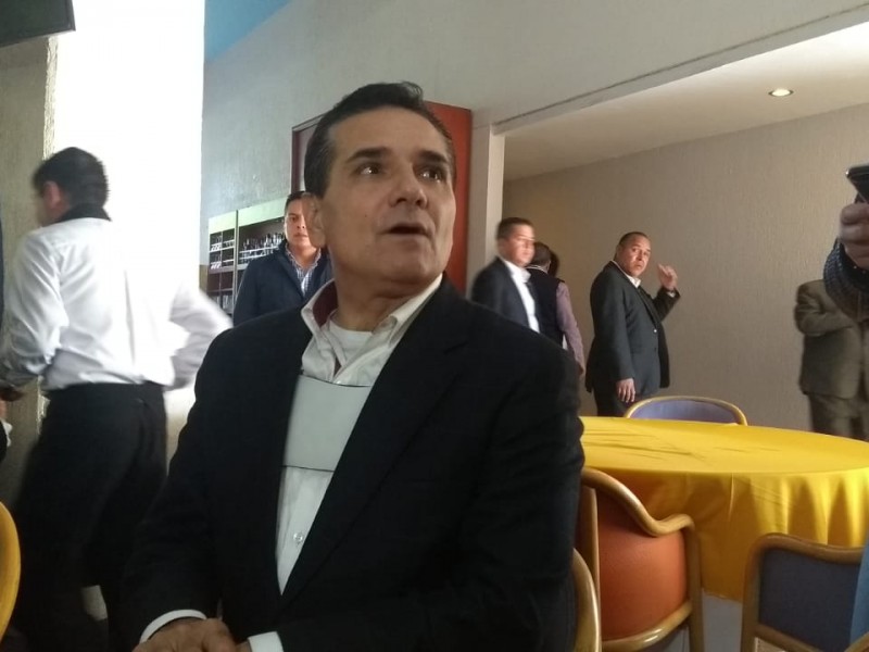 Gobernador pide a federación  no mezclar temas