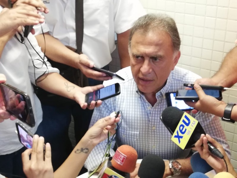 Gobernador Yunes pide agilizar extradición de Karime Macías