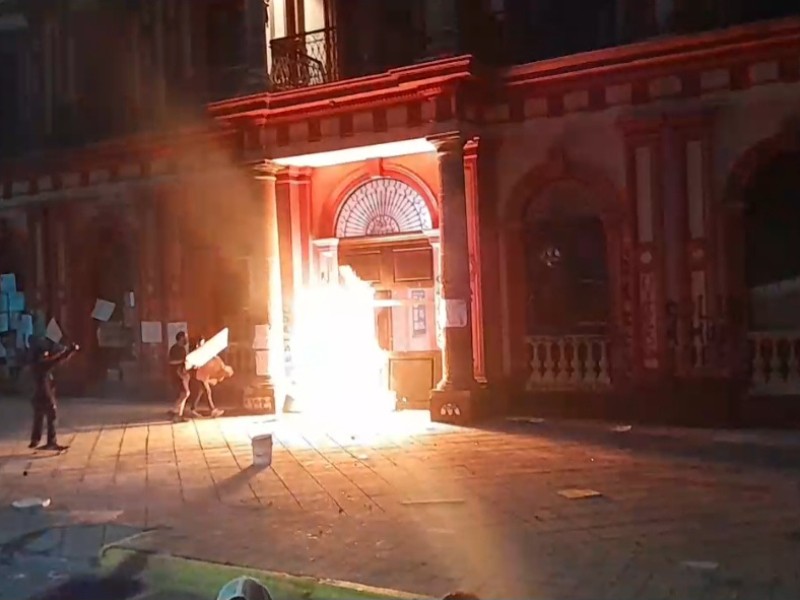 Gobernadora rechaza violencia en Marcha Z y señala infiltración política