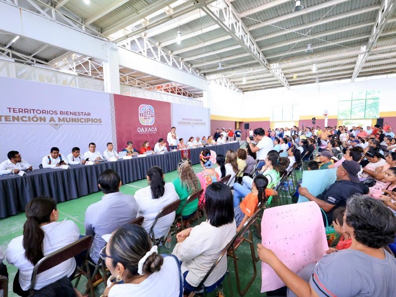 Gobierno anuncian obras, apoyos sociales y programas para Salina Cruz