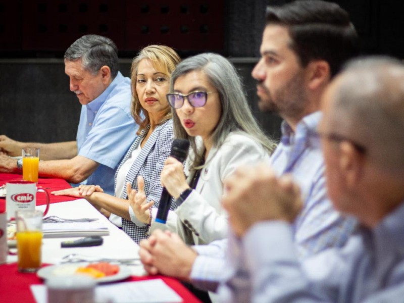 Gobierno de Sonora celebra firma de convenio con la CMIC