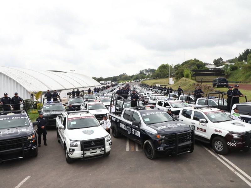Gobierno de Veracruz entrega 84 unidades y uniformes a la SSP