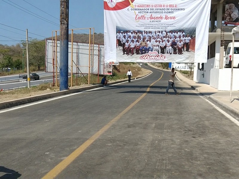 Gobierno Estatal inaugura calle en Vaso de Miraflores
