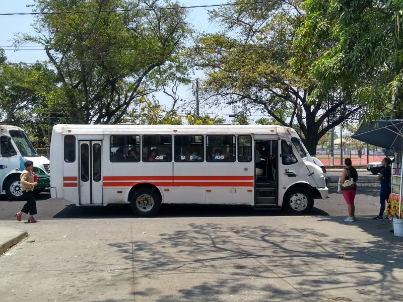 Gobierno incumple convenios con transportistas