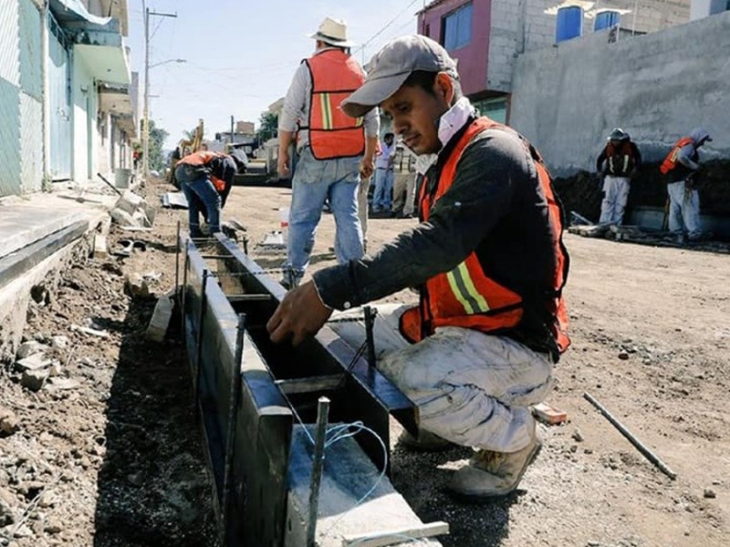 Gobierno invierte más de 3,350 millones para obras en Puebla