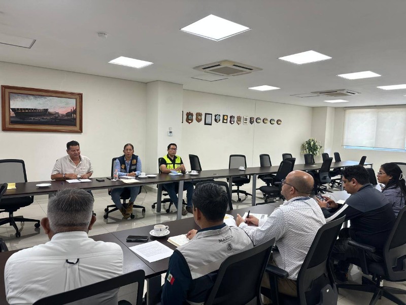 Gobierno municipal y CIIT revisan obras de modernización en Salina Cruz