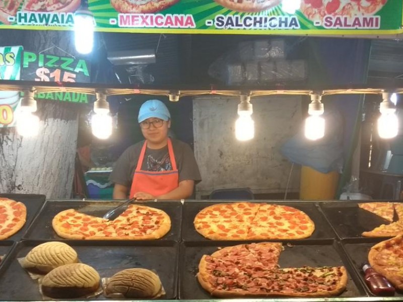 Gorditas y pizza, el pan de feria