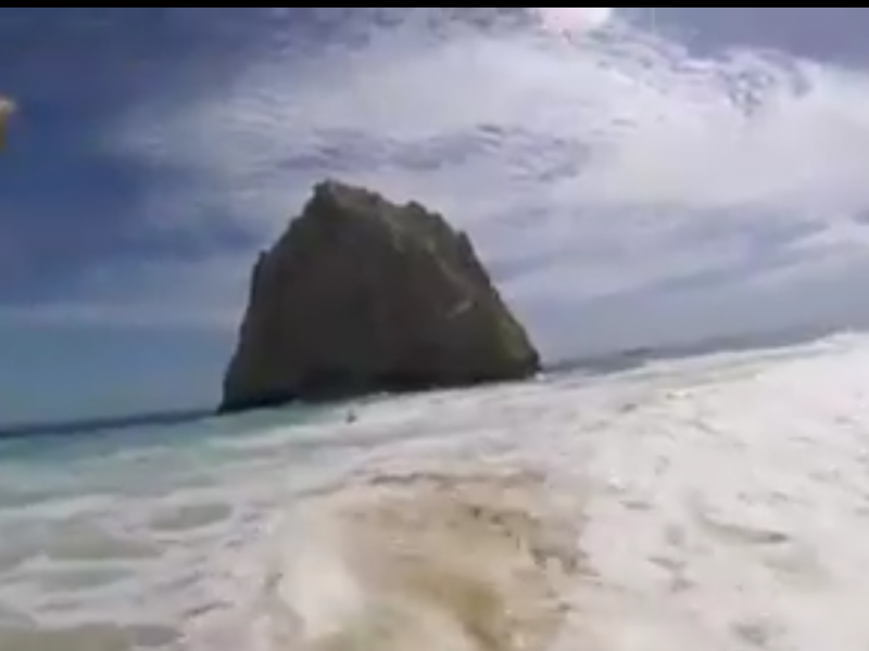 Graban momento en el que turistas son rescatados