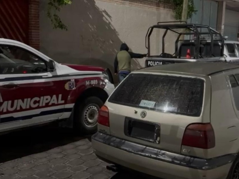 Gracias a las redes familia recupera auto robado