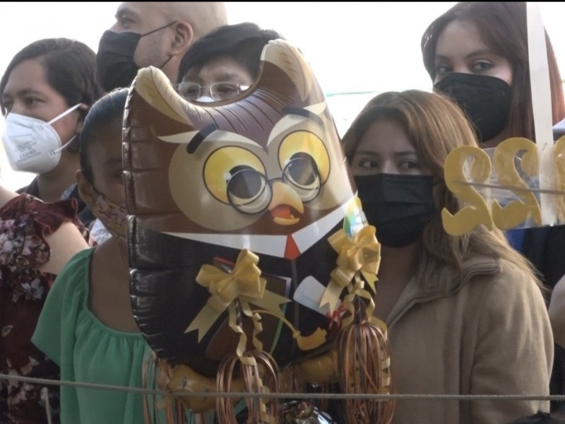 Graduaciones ayudan a las emociones de los jóvenes