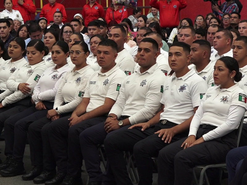 Gradúan a 68 cadetes de Vialidad en Torreón