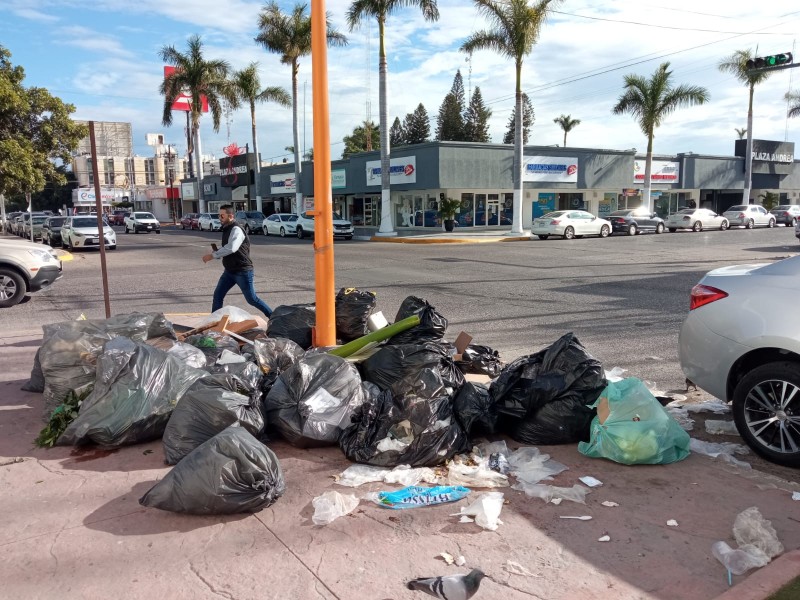 Gran basurón amaneció hoy en Rendón y Leyva