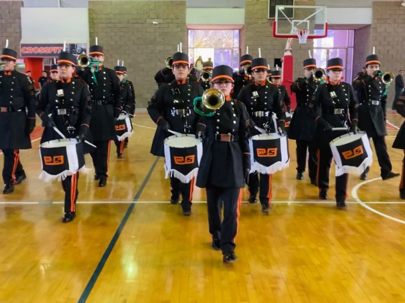 Gran demostración de Escoltas y Bandas de Guerra por Cobach