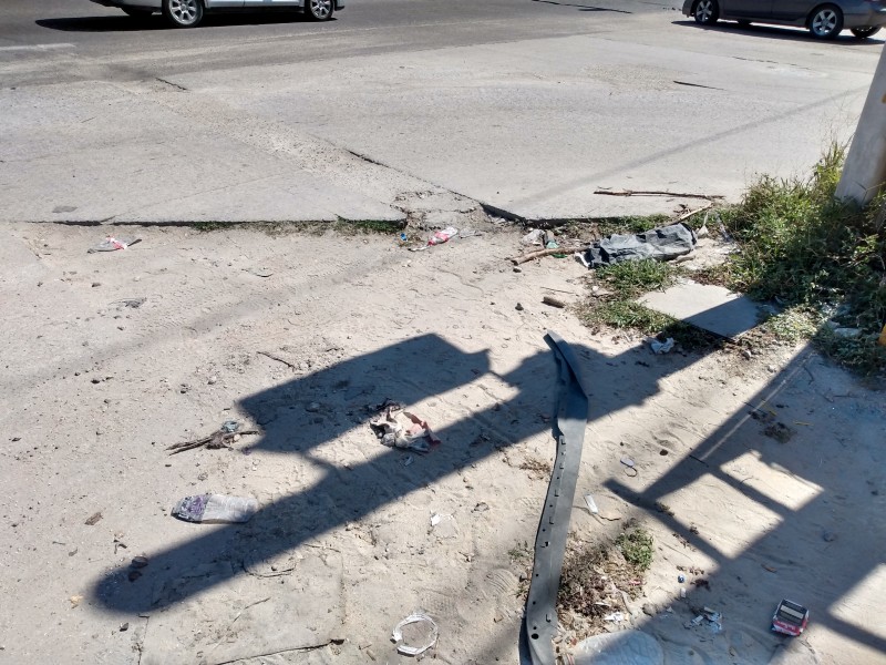 Graves problemas de baches en San José viejo