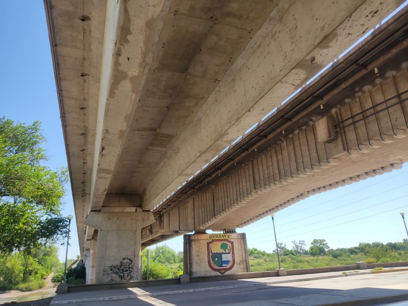 Temen Guasavenses por grietas en Puente Río Sinaloa