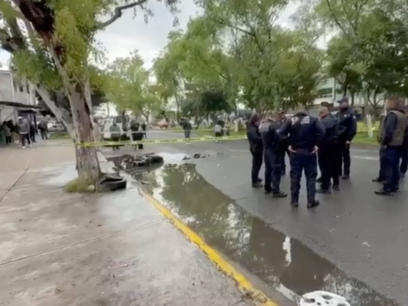 Grúa atropella y mata a dos niños en Ecatepec