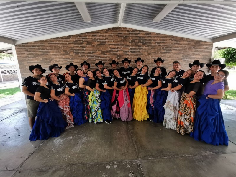 Grupo de ballet folklórico 