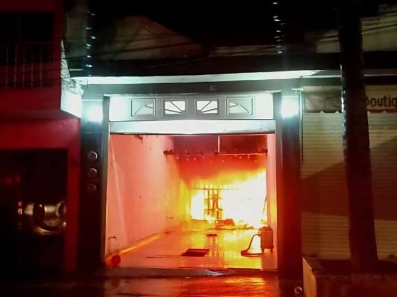 Grupos delictivos incendiaron casa de alcaldesa de Queréndaro