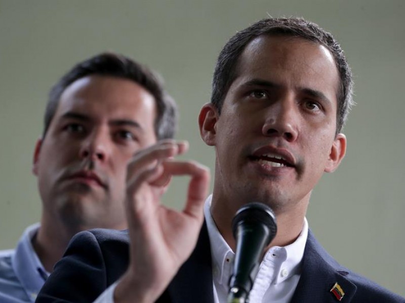 Guaidó exige la liberación del jefe de despacho