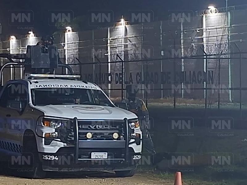 Guardia Nacional realiza revisión nocturna en penal de Aguaruto