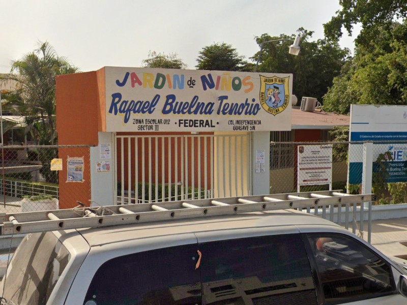 Guasave: Jardín Rafael Buelna exige solución urgente ante fuga sanitaria