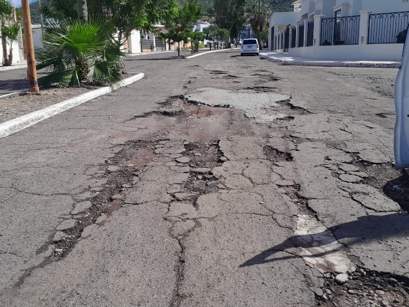 Guaymas registra afectaciones viales y viviendas tras el paso de Raymond