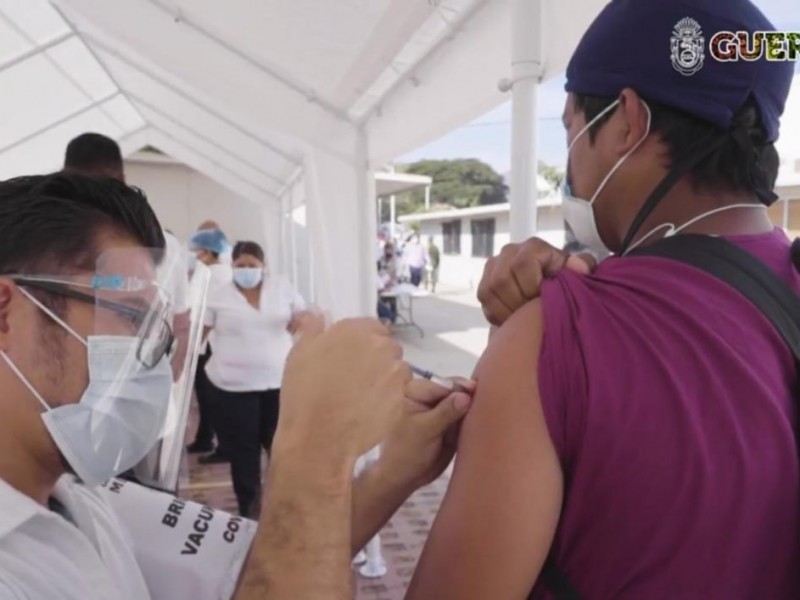 Guerrero recibió 9 mil 820 vacunas contra COVID-19; Ssa